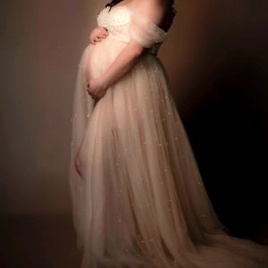 Beautiful Maternity Photoshoot Tulle Gown
